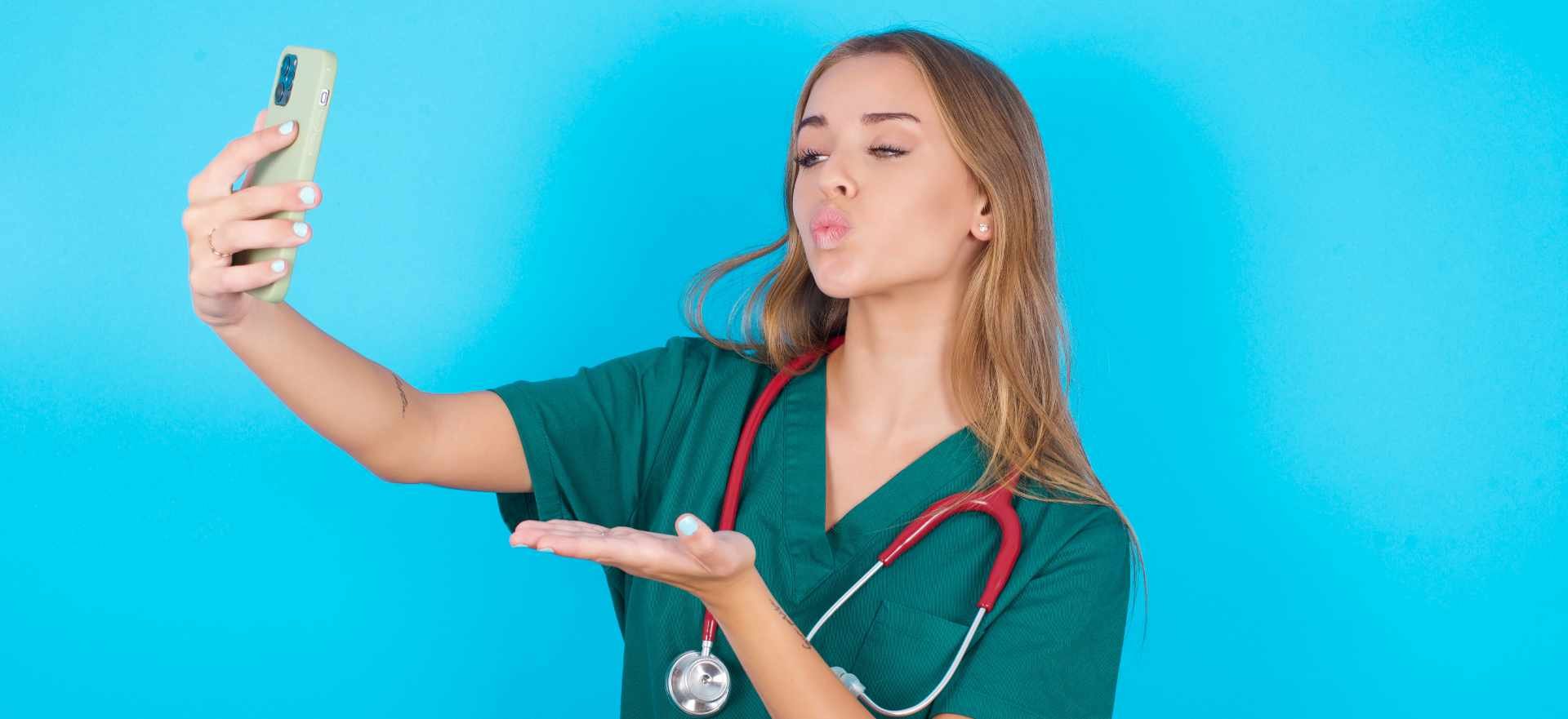 Social Media challenges for Medical Facilities